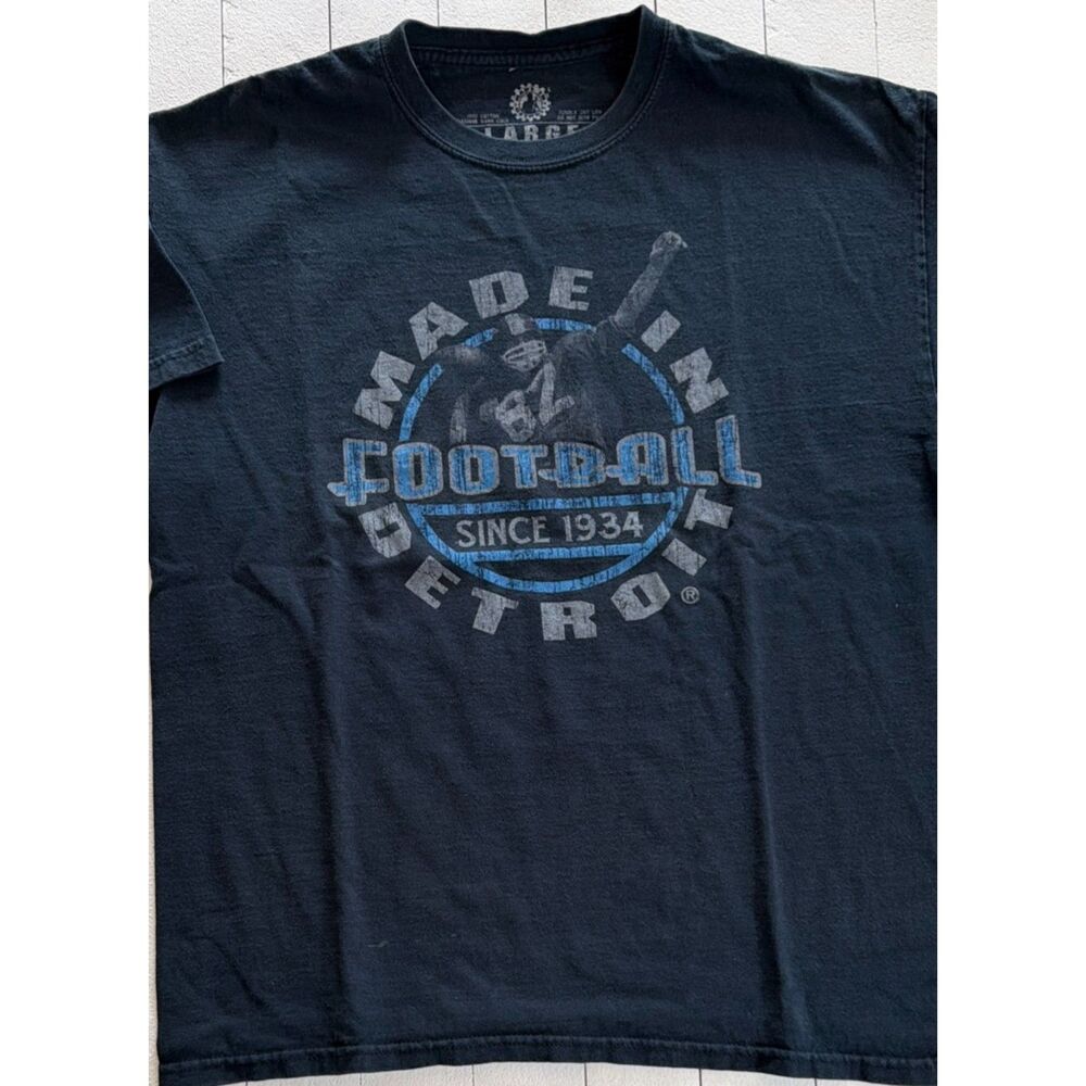 Made in Detroit Football Southeast Michigan Ford Dealers Promo T Shirt | Large